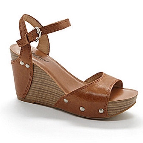 🌹HP🌹🆕NWOT Lucky Brand Masrhha Leather Upper,10M - Picture 2 of 13